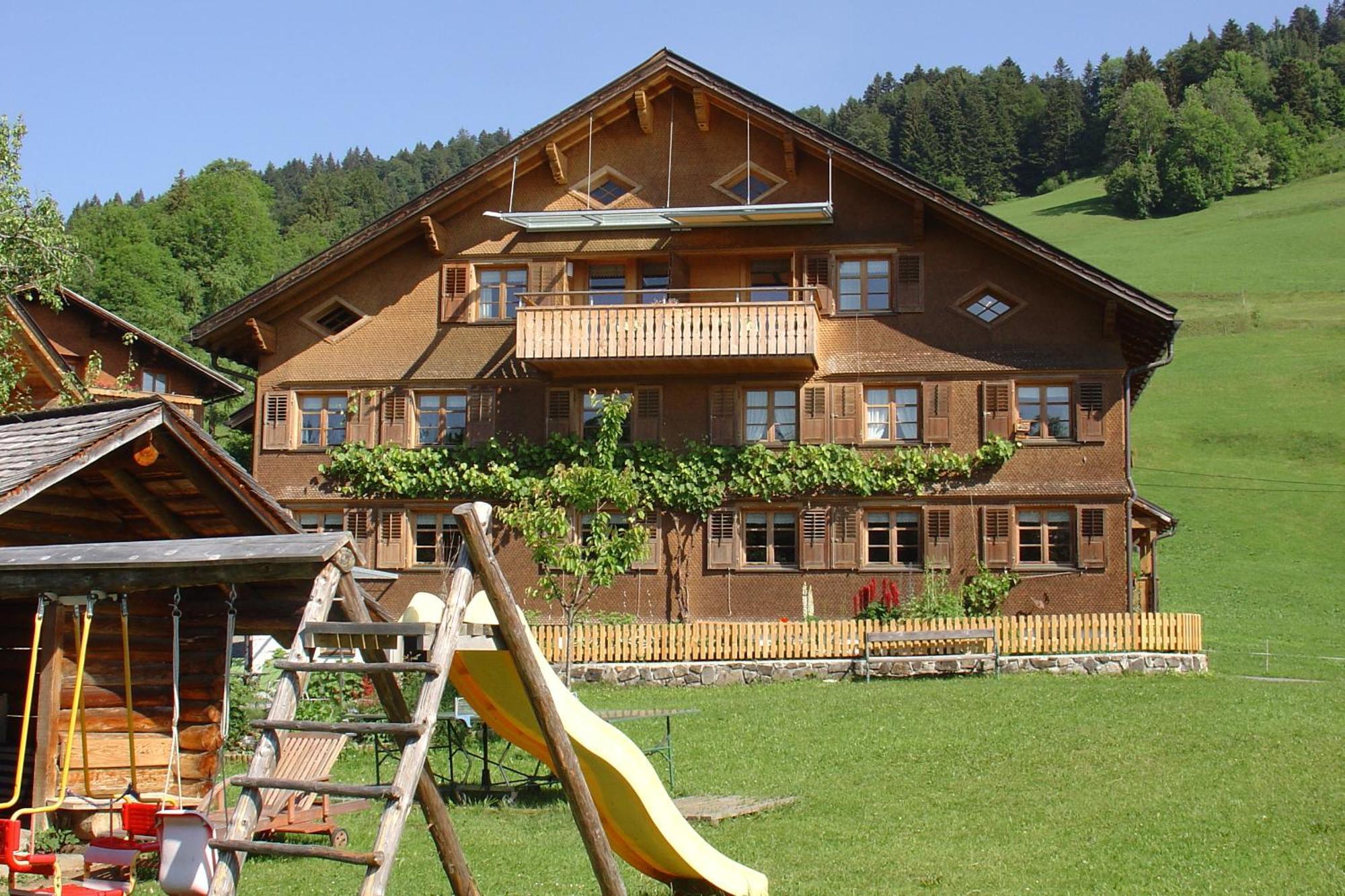 Апартаменты Ferienbauernhof Schneider Шварценберг-им-Брегенцервальд Экстерьер фото